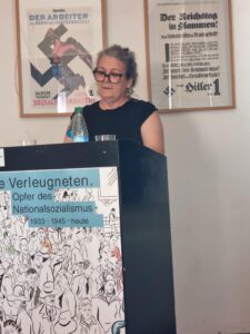 Ausstellungseröffnung in Prora (mit Foto von Mascha, Quelle: Privat).